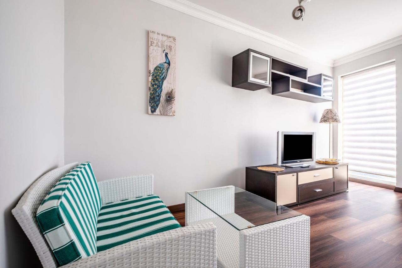 Sleek Flat 50 M To Bull Statue In Kadikoy Apartment อิสตันบูล ภายนอก รูปภาพ