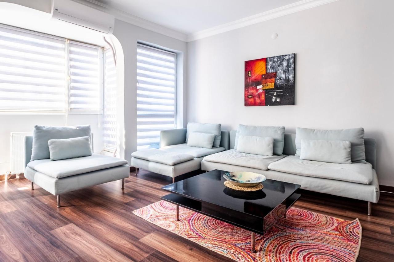 Sleek Flat 50 M To Bull Statue In Kadikoy Apartment อิสตันบูล ภายนอก รูปภาพ